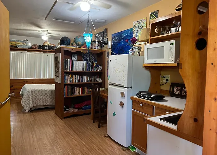 Miami Bungalow Oasis Near Everglades & The Keys